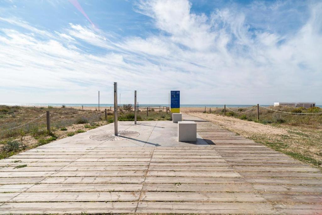 Apartamentos Denis Castelldefels Zewnętrze zdjęcie