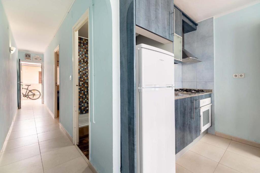 Apartamentos Denis Castelldefels Zewnętrze zdjęcie