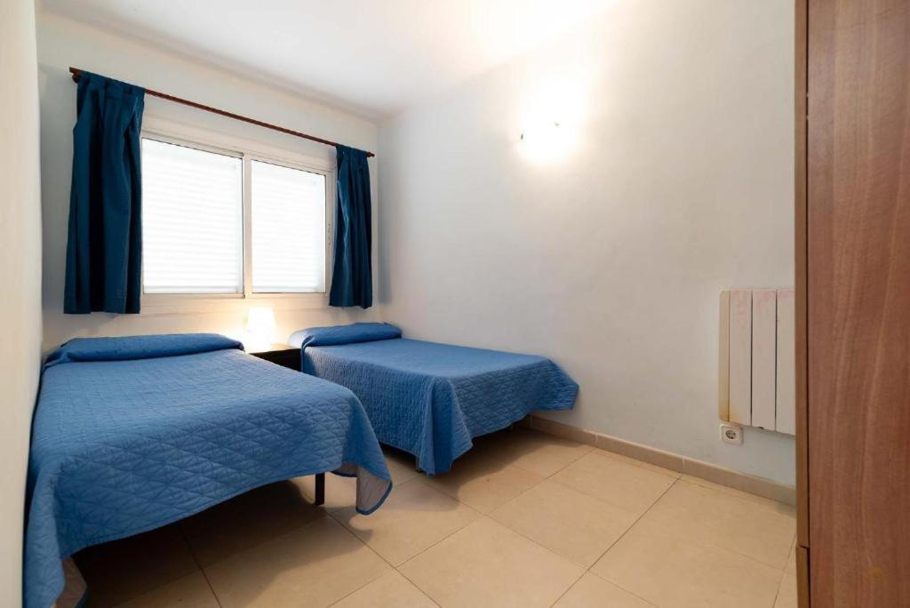 Apartamentos Denis Castelldefels Zewnętrze zdjęcie