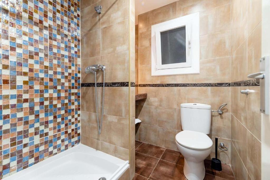 Apartamentos Denis Castelldefels Zewnętrze zdjęcie